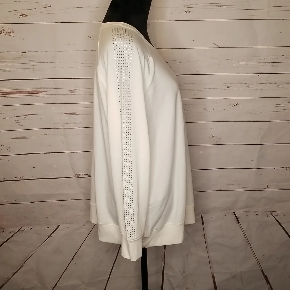 White Fleece Rhinestone Raglan Sweatshirt - Picture 3 of 7